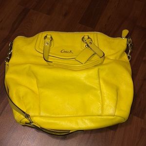 Yellow coach purse!💛
